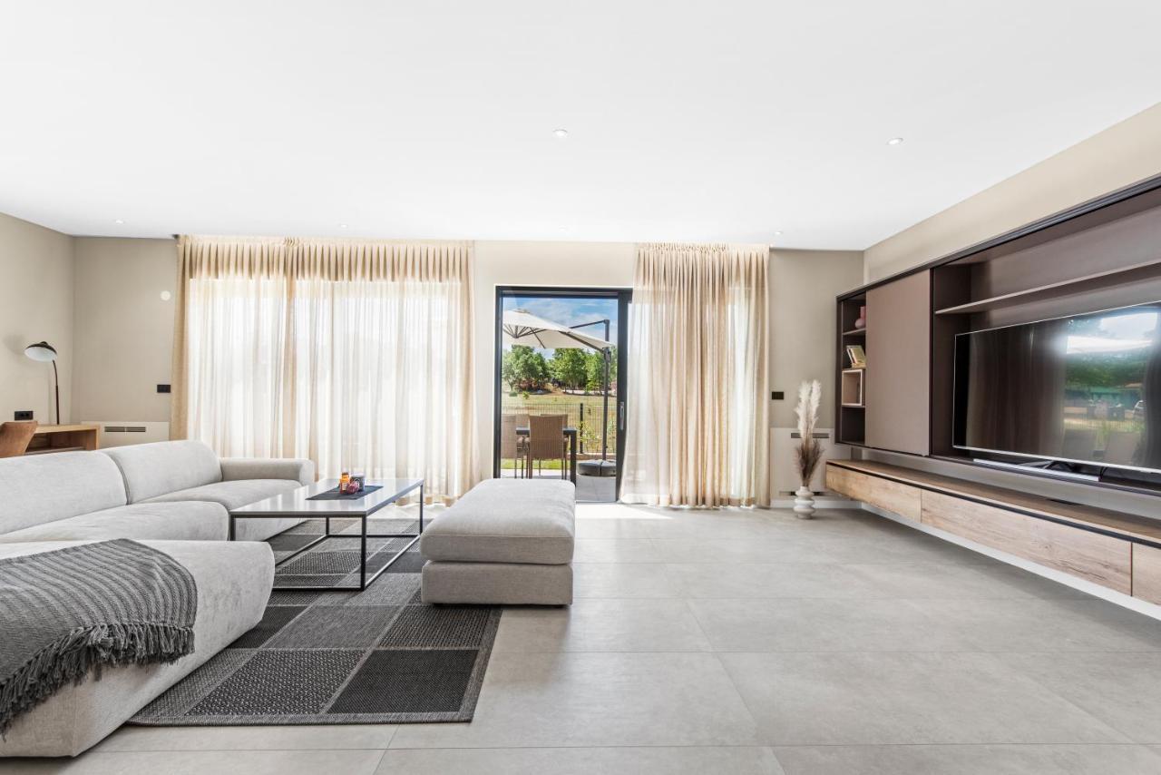 Villa Dafna Пореч Екстер'єр фото